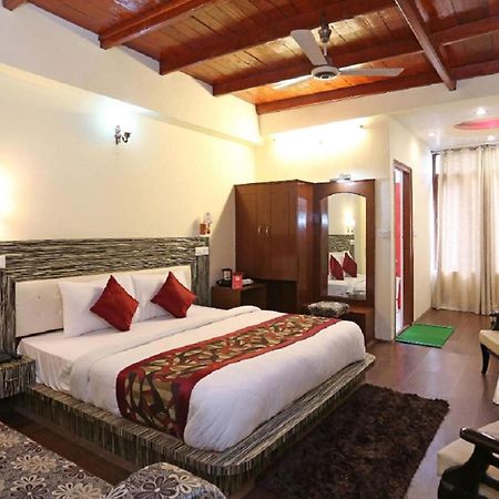 Goroomgo Moon Nainital Near Naini Lake - Parking & Lift Facilities -Hygiene And Spacious Room - Best Seller Exteriör bild