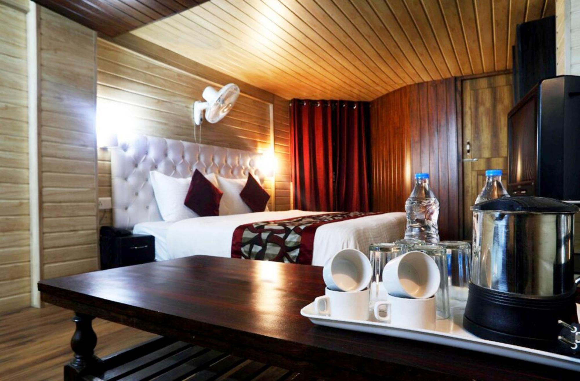 Goroomgo Moon Nainital Near Naini Lake - Parking & Lift Facilities -Hygiene And Spacious Room - Best Seller Exteriör bild